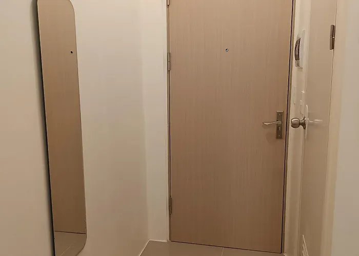 Goldyrich Staycation Place * Manila